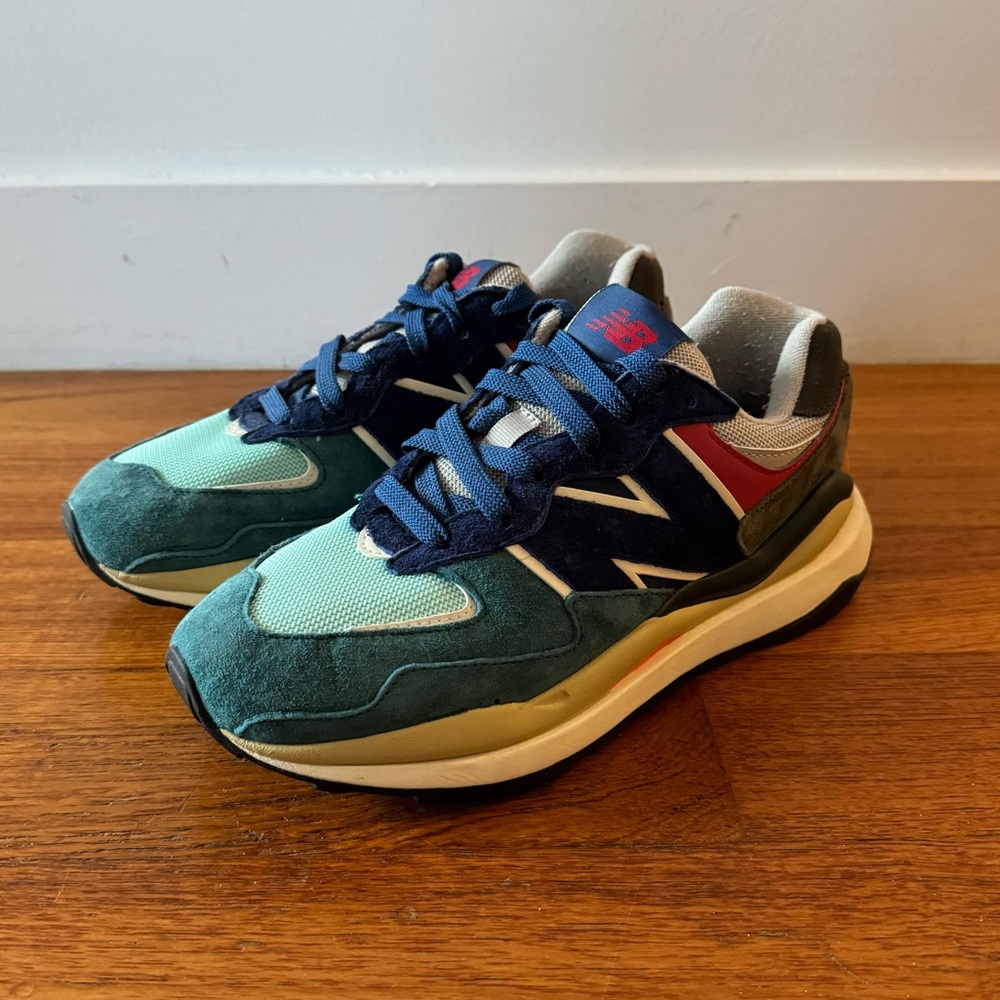 New Balance
57/40 Sneakers
7 D
Light Clif